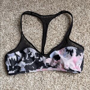 LULULEMON Wireless Reversible Swimsuit Top